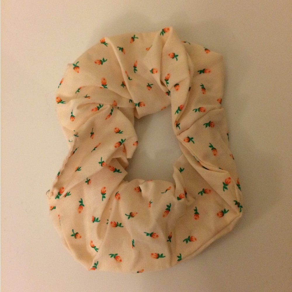 $4 Add-On New Hair Scrunchie Ponytail Elastic Hair Accessory Peach Rose Floral
